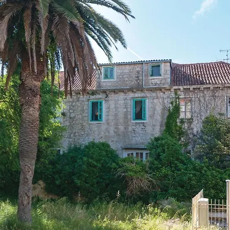 Beautiful In With Kitchen Holiday home *